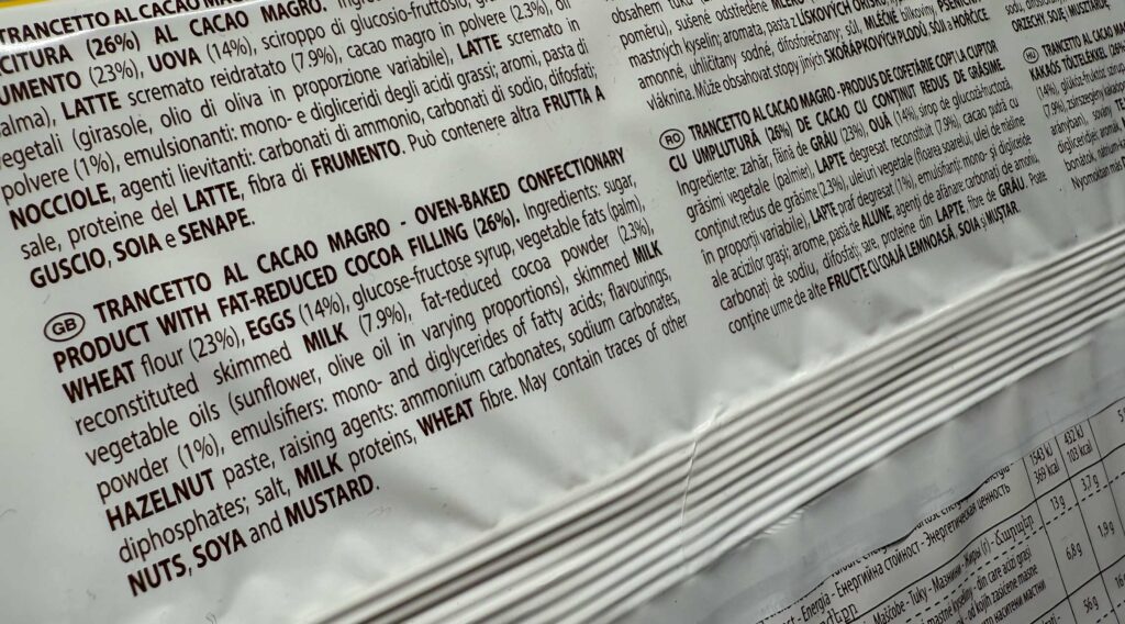 Liste-di-ingredienti-in-etichetta-lunghe-e-complesse-ultraprocessati